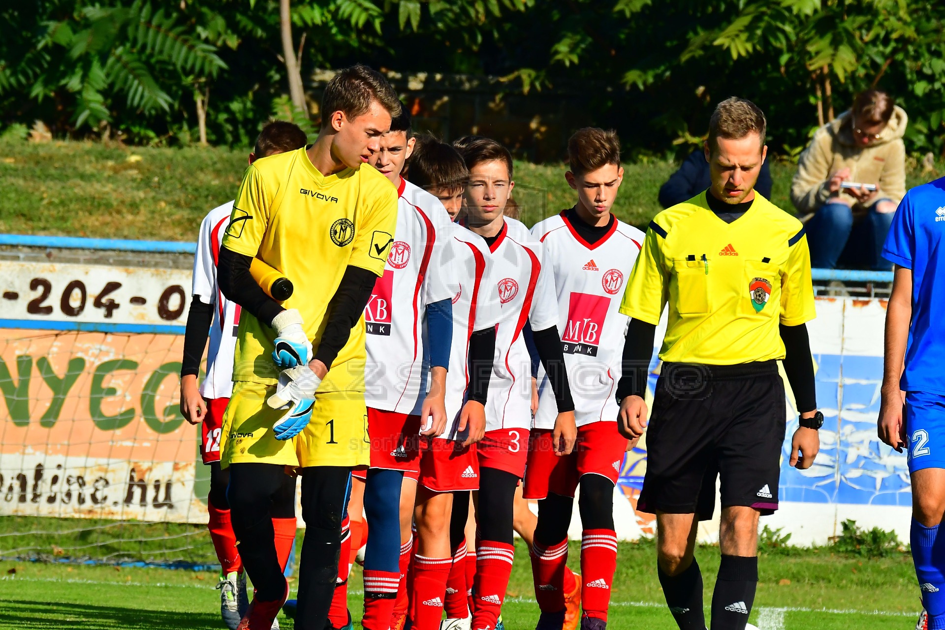 U16-os kezdőcsapat bajnoki mérkőzésen